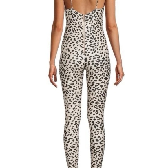 Alice + Olivia “Nelda” Spaghetti Strap Leopard Print Women’s Bodysuit Size 6 NWT - Picture 2 of 3